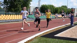 Powiatowe zawody w lekkiej atletyce szkół podstawowych klasy VI i młodsi