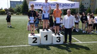 Powiatowe zawody w lekkiej atletyce szkół podstawowych klasy VI i młodsi